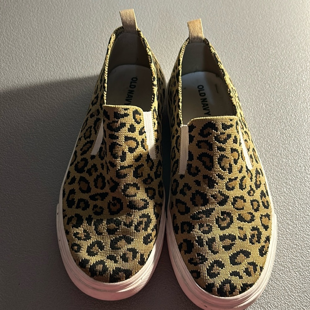 Cheetah girls slip in shoes